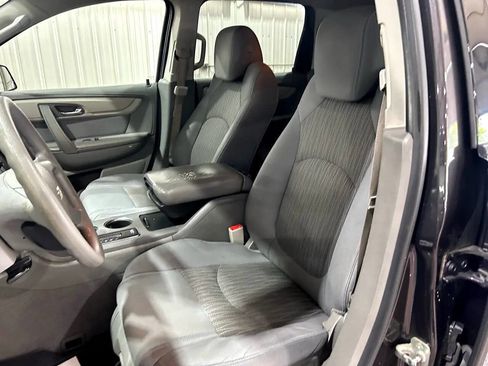 Used 2015 Chevrolet Traverse LS image 11