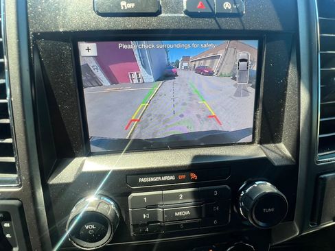 Used 2019 Ford F150 XLT w/ Equipment Group 302A Luxury AWD/4WD image 26