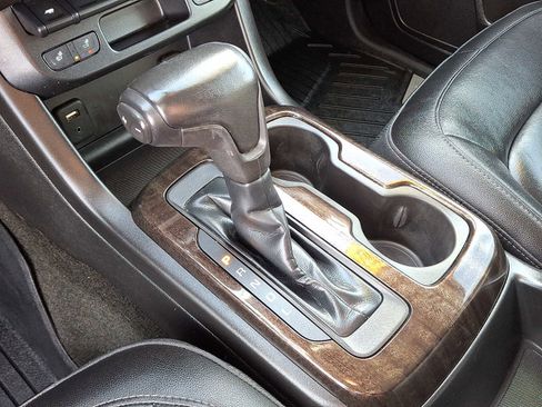 Used 2018 GMC Canyon SLT w/ Driver Alert Package image 14