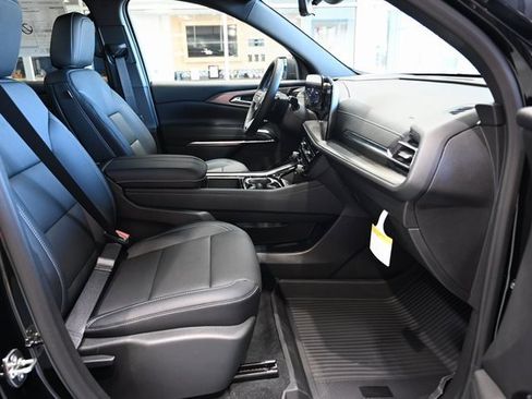 New 2026 Chevrolet Traverse LT w/ Driver Confidence Package image 10