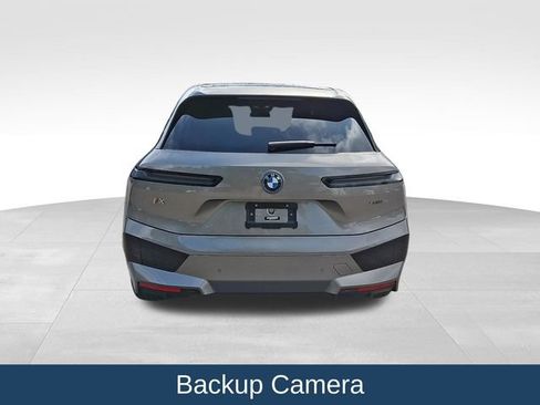 Used 2023 BMW iX xDrive50 w/ Sport Package AWD/4WD image 6