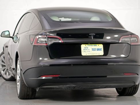 Used 2021 Tesla Model 3 Standard Range Plus image 6