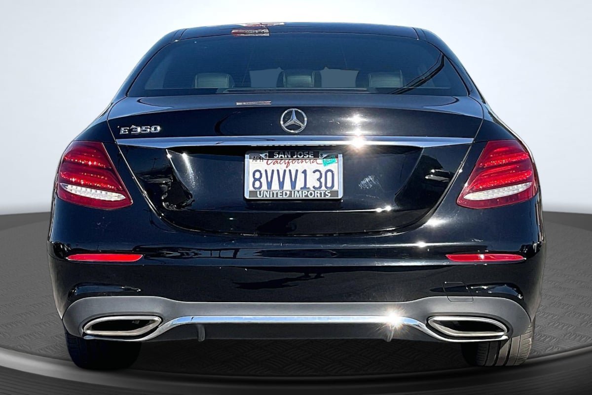 Used 2020 Mercedes-Benz E 350 Sedan image 4