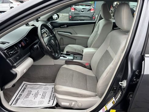 Used 2012 Toyota Camry XLE image 6