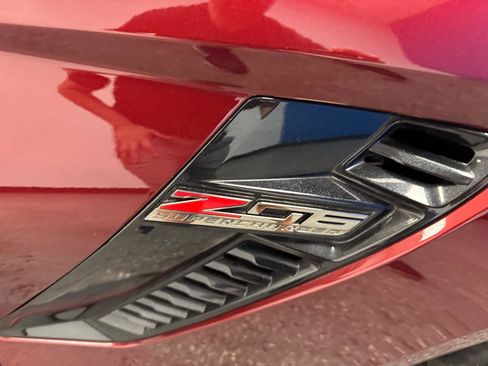 Used 2017 Chevrolet Corvette Z06 w/ Z07 Performance Package image 24