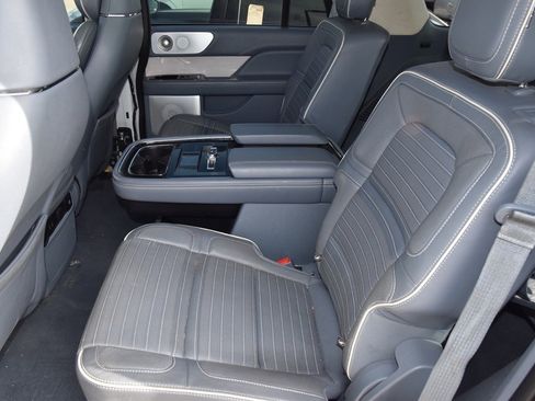 Used 2020 Lincoln Navigator Black Label image 11
