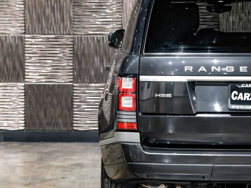 Used 2017 Land Rover Range Rover HSE image 53