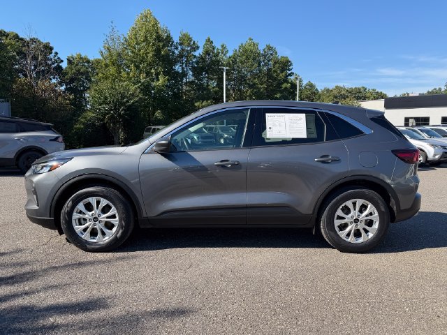 Used 2024 Ford Escape Active FWD image 2
