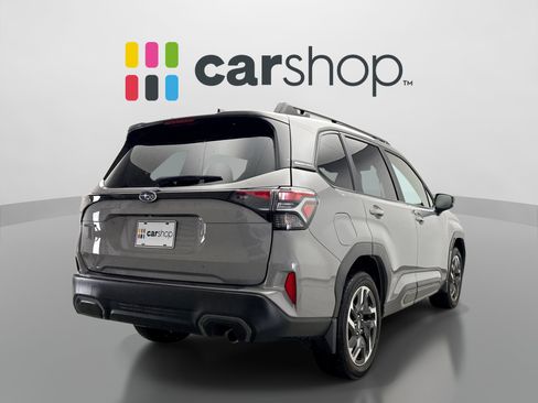Used 2025 Subaru Forester Limited AWD/4WD image 5