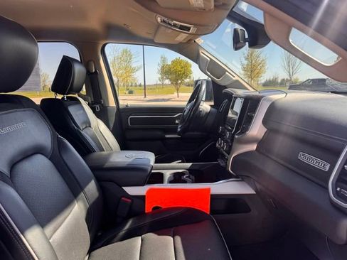 Used 2020 RAM 1500 Laramie AWD/4WD image 25