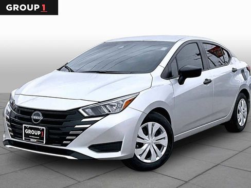 Used 2024 Nissan Versa S FWD image 1