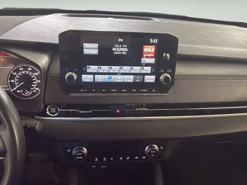Used 2024 Mitsubishi Outlander SE AWD/4WD image 18