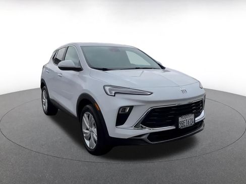 Used 2025 Buick Encore GX Preferred image 3