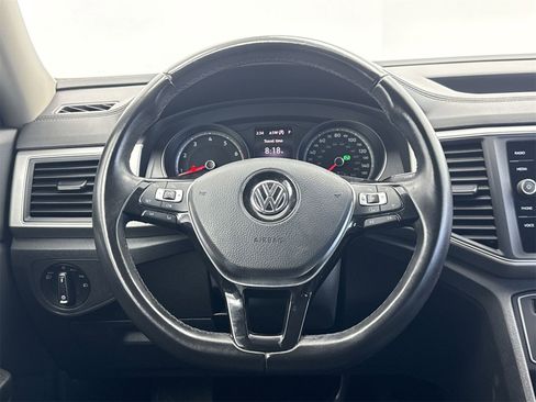 Used 2018 Volkswagen Atlas SE image 17