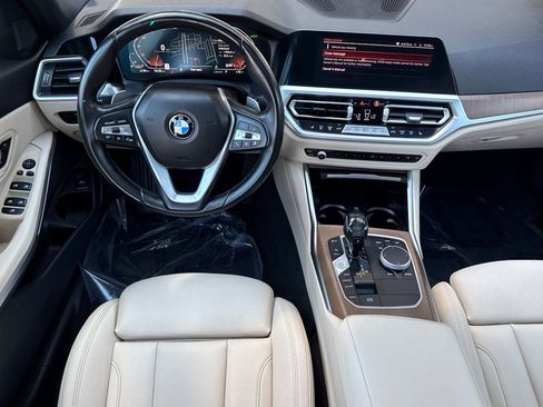 Used 2021 BMW 330i Sedan w/ Convenience Package RWD image 15