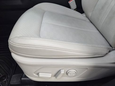 Used 2025 Kia Sorento EX FWD image 23