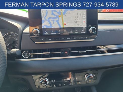 Used 2023 Mitsubishi Outlander SE image 23