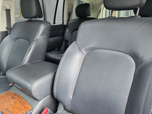 Used 2019 INFINITI QX80 Luxe w/ Cargo Package image 17