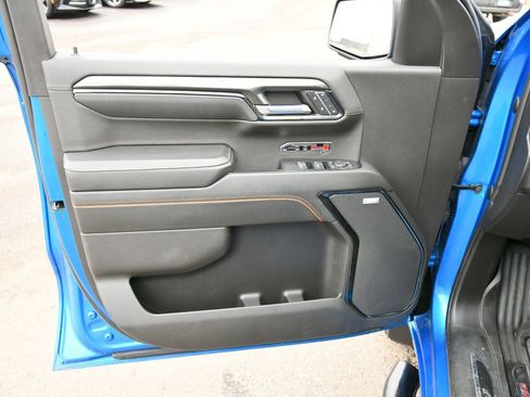 Used 2024 GMC Sierra 1500 AT4 w/ AT4 Preferred Package AWD/4WD image 14