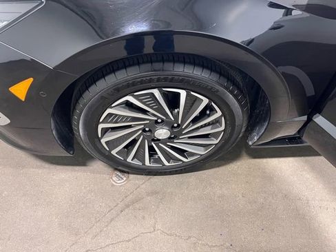 Used 2023 Hyundai Sonata Limited image 29