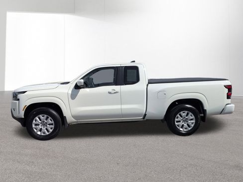 Used 2024 Nissan Frontier SV w/ SV Convenience Package AWD/4WD image 8