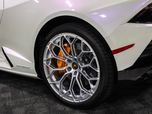 Used 2024 Lamborghini Huracan EVO AWD/4WD image 42