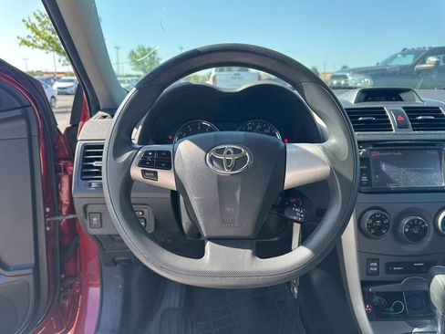 Used 2013 Toyota Corolla S image 20