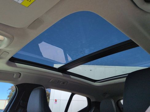 New 2025 Volvo XC40 B5 Plus w/ Protection Package Premier image 24