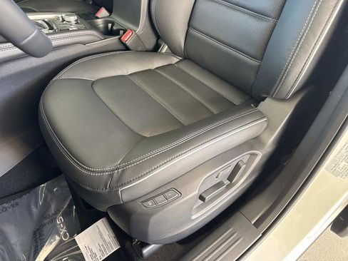 New 2025 MAZDA CX-5 AWD 2.5 S w/ Premium Plus Pkg image 18