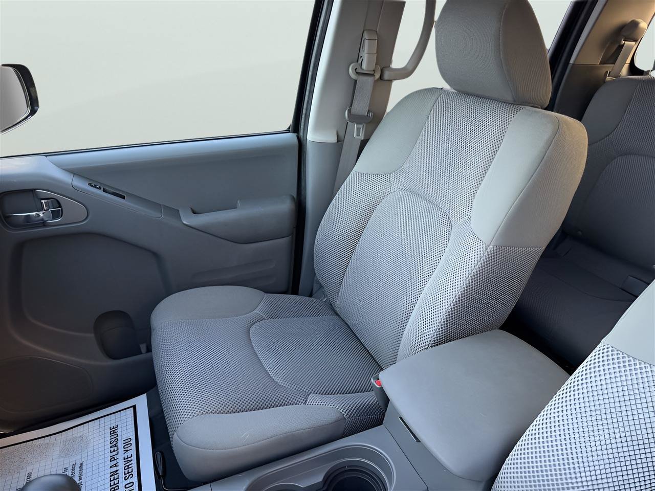 Used 2020 Nissan Frontier SV w/ Midnight Edition Floor Mats AWD/4WD image 13