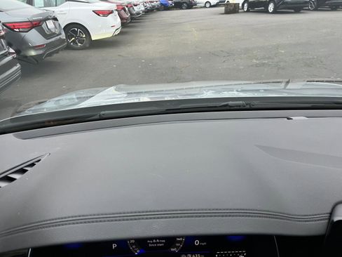 Used 2025 Volkswagen Jetta SE image 33