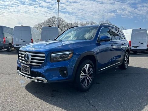 Certified 2024 Mercedes-Benz GLB 250 4MATIC image 3