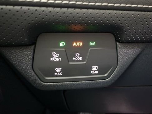 New 2026 Volkswagen Atlas Cross Sport SE image 31