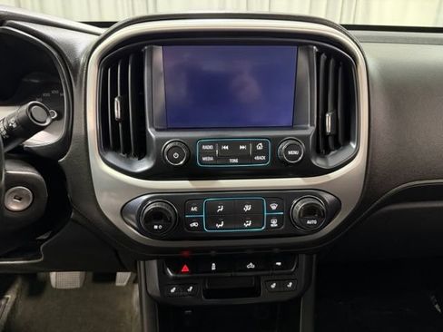 Used 2018 GMC Canyon SLE w/ SLE Convenience Package AWD/4WD image 12