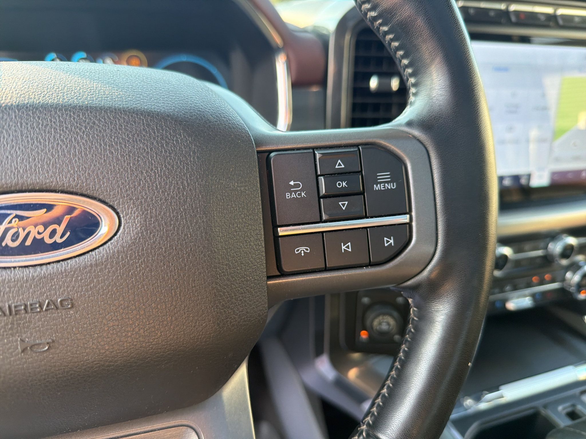 Used 2021 Ford F150 Lariat w/ Equipment Group 502A High AWD/4WD image 22