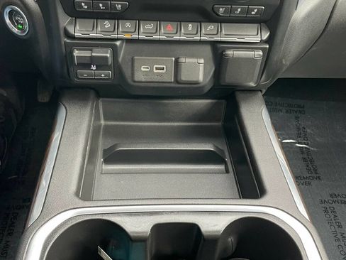 Used 2019 GMC Sierra 1500 SLT w/ SLT Convenience Package AWD/4WD image 16