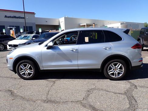 Used 2015 Porsche Cayenne Diesel w/ Premium Plus Package AWD/4WD image 2