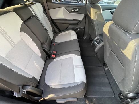 Used 2023 Chevrolet Blazer LT image 25