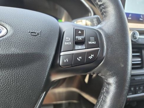 Used 2020 Ford Escape SE Sport image 18