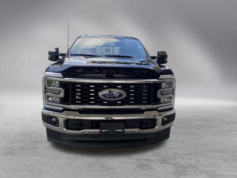 Used 2025 Ford F350 Lariat w/ Lariat Ultimate Package AWD/4WD image 2