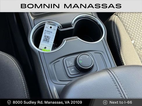 Used 2022 GMC Terrain SLE w/ LPO, Cargo Package image 19