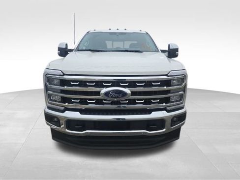 Used 2026 Ford F350 Lariat w/ Lariat Ultimate Package image 3