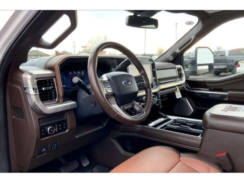 Used 2025 Ford F350 King Ranch w/ Chrome Package image 16