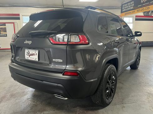 Used 2022 Jeep Cherokee Latitude Lux image 11