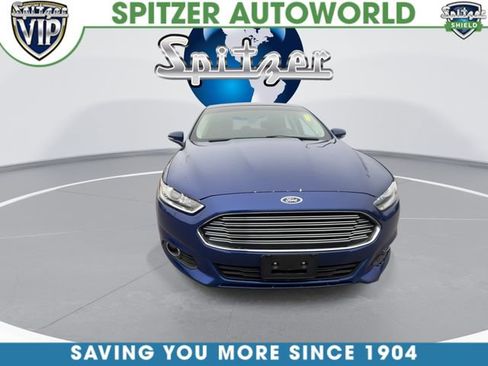 Used 2016 Ford Fusion SE w/ Equipment Group 201A image 3