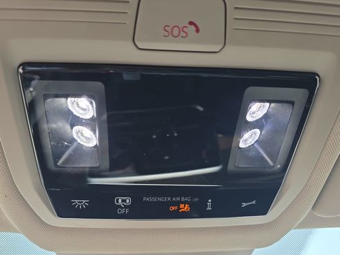 Used 2024 Volkswagen Atlas SE AWD/4WD image 29