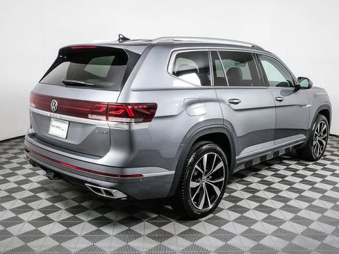 Certified 2025 Volkswagen Atlas SEL Premium R-Line image 3