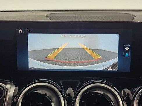 New 2026 Mercedes-Benz GLB 250 image 26
