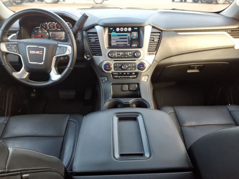 Used 2018 GMC Yukon SLT w/ Premium Edition image 16