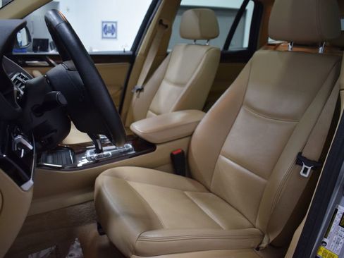 Used 2016 BMW X3 xDrive28i image 10